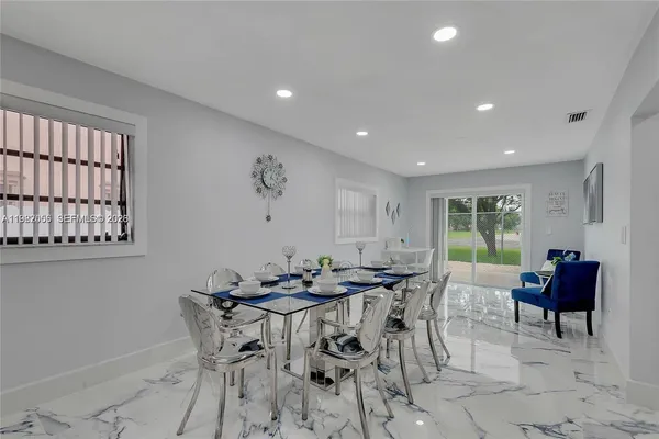 $3,650 | 895 West 39th Place, Hialeah, FL 33012