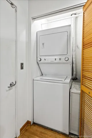 $379,000 | 1812 South State Street, Unit 34, Chicago, IL 60616