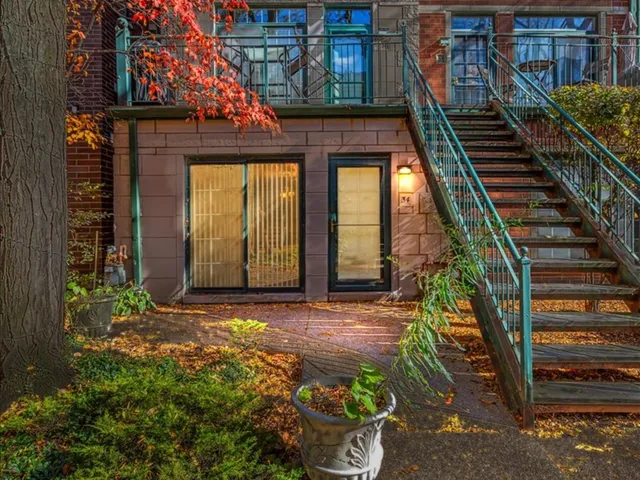 $364,000 | 1812 South State Street, Unit 34, Chicago, IL 60616