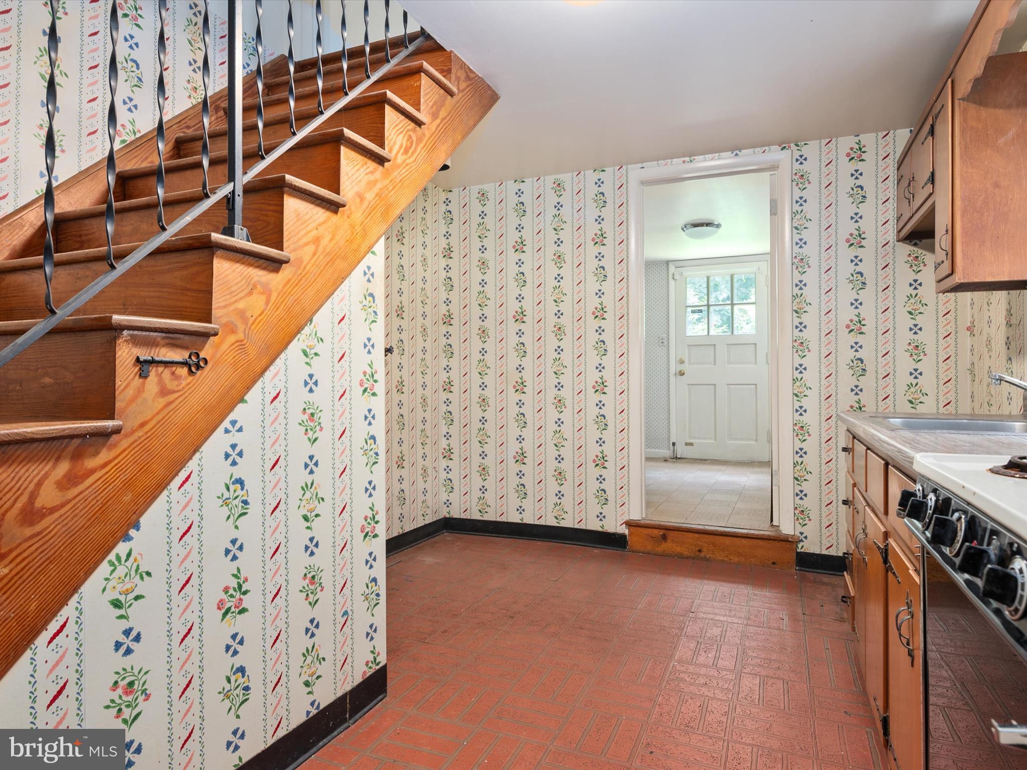 1909 Altavue Road Catonsville, MD 21228 - Photo 14 of 26