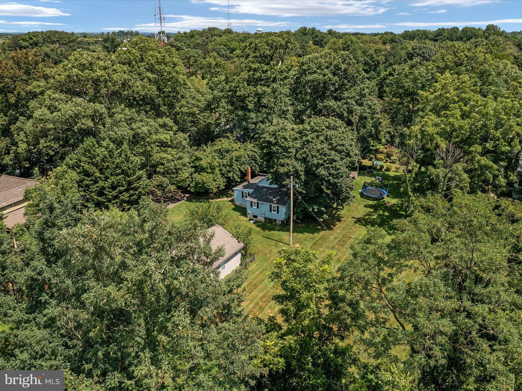 1909 Altavue Road Catonsville, MD 21228 - Photo 2 of 26