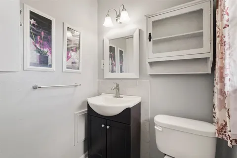$299,000 | 9522 Hammerly Boulevard, Houston, TX 77080