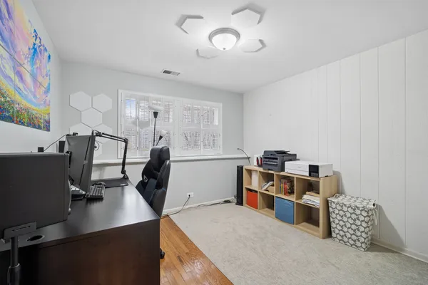 $509,900 | 4 Athens Court, Vernon Hills, IL 60061