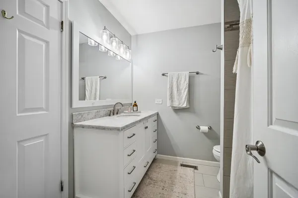 $509,900 | 4 Athens Court, Vernon Hills, IL 60061