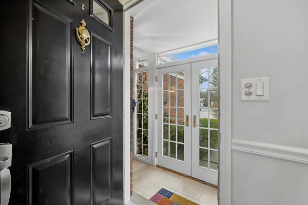 $509,900 | 4 Athens Court, Vernon Hills, IL 60061