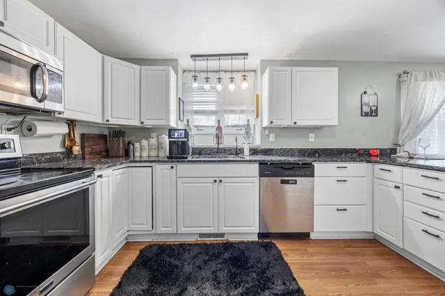 $279,000 | 1137 Campbell Avenue, Detroit Lakes, MN 56501