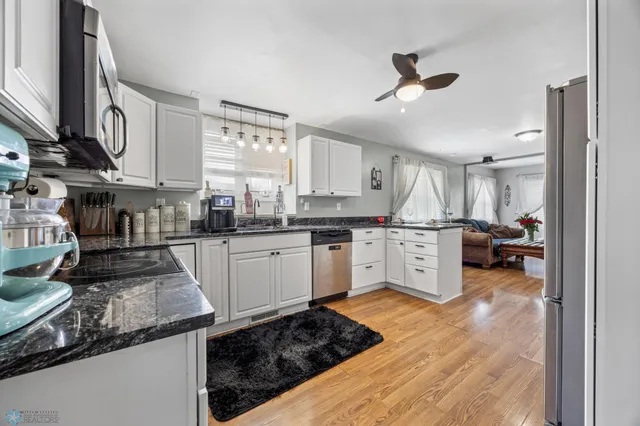 $279,000 | 1137 Campbell Avenue, Detroit Lakes, MN 56501