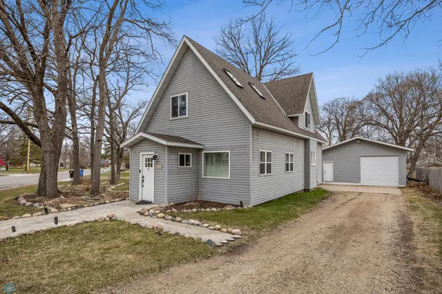 $279,000 | 1137 Campbell Avenue, Detroit Lakes, MN 56501