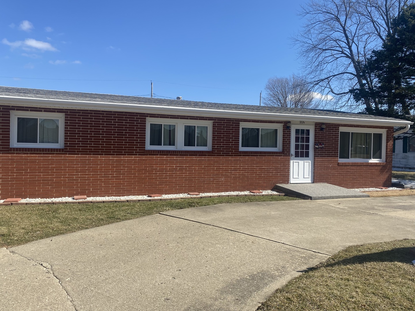 206 Maple Street Cedar Point, IL 61316 - Photo 3 of 15