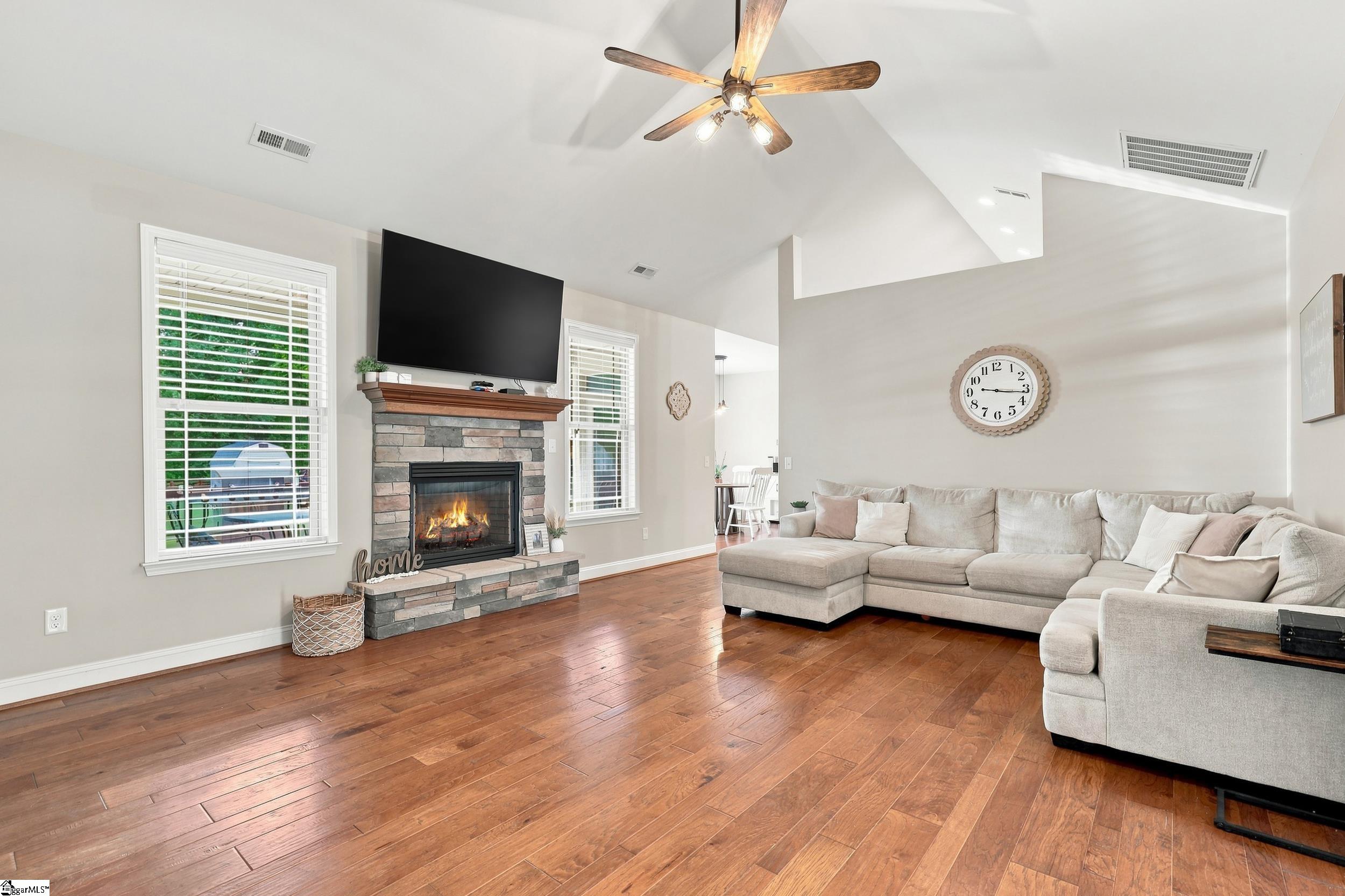 411 Oak Ridge Place Easley, SC 29642 - Photo 2 of 43 Gallery Image 2