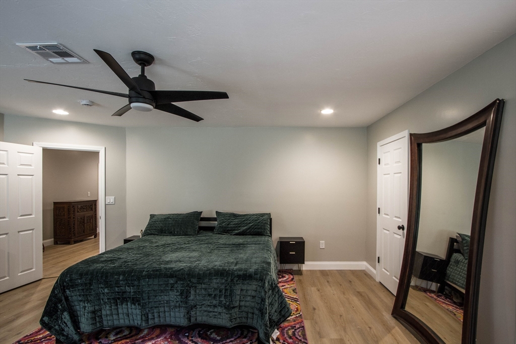 47 East Baylies Road Charlton, MA 01507 - Photo 26 of 42