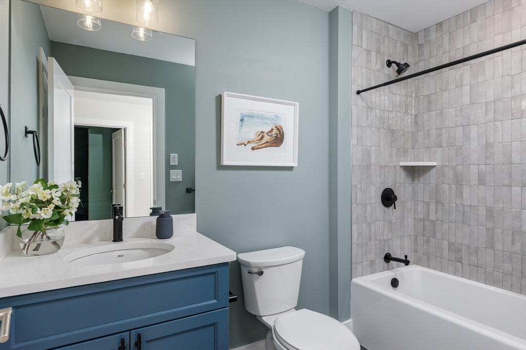 643 Church Street, Unit 83 Raynham, MA 02767 - Photo 10 of 40