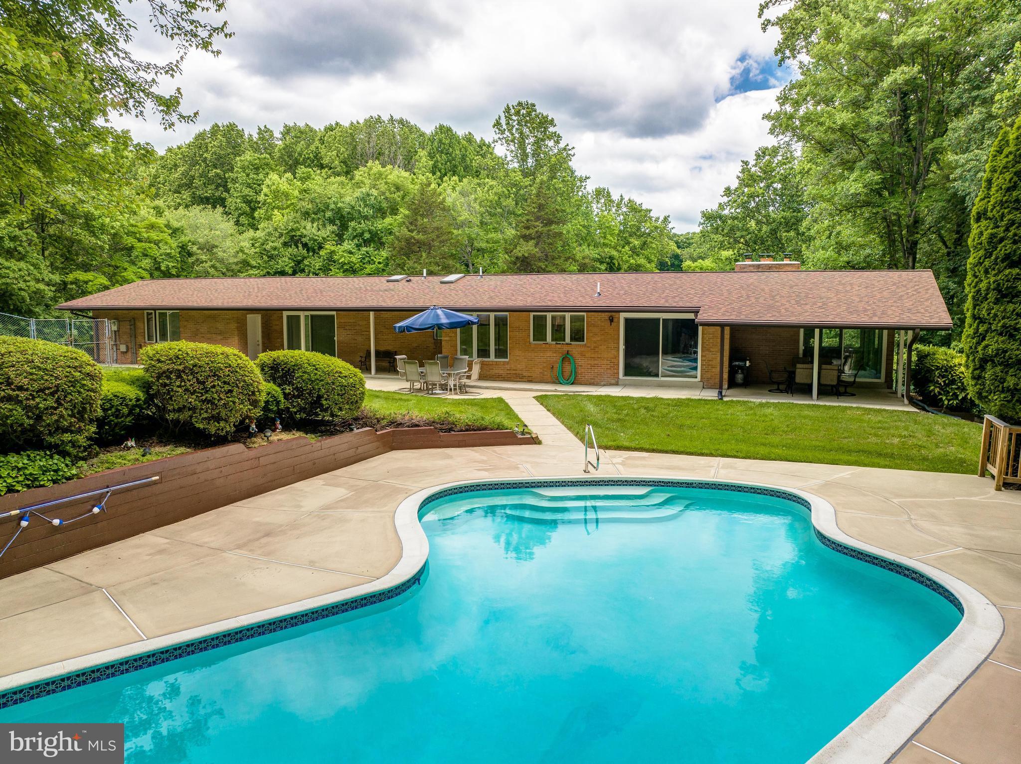 229 King James Road Upper Marlboro, MD 20774 - Photo 24 of 63 Back Yard view