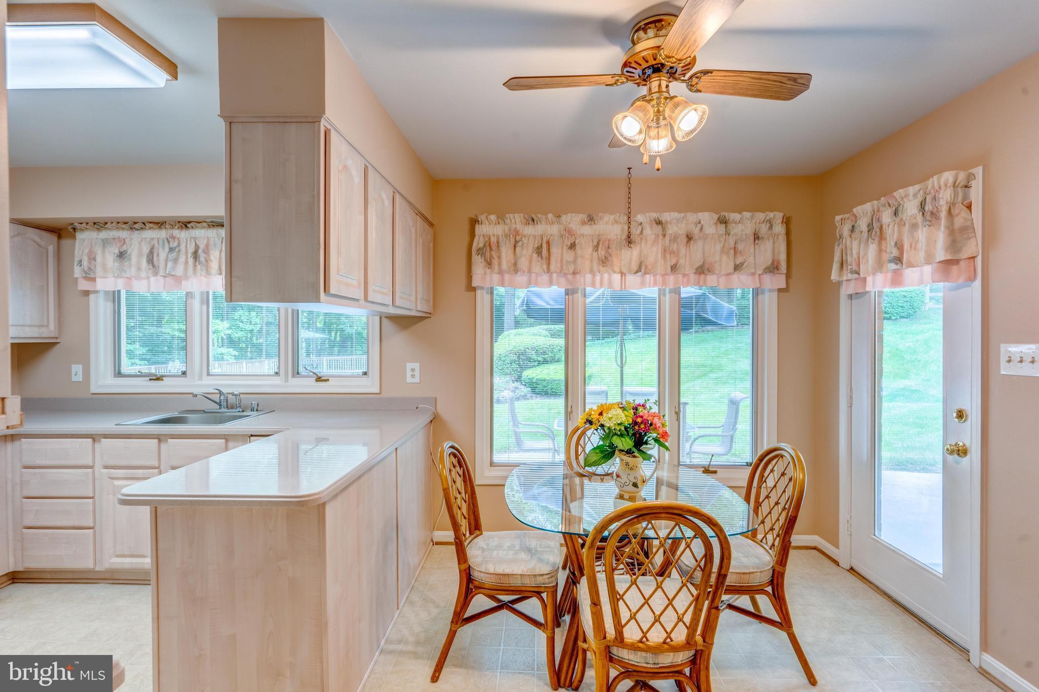 229 King James Road Upper Marlboro, MD 20774 - Photo 30 of 63 Eat in Kitchen