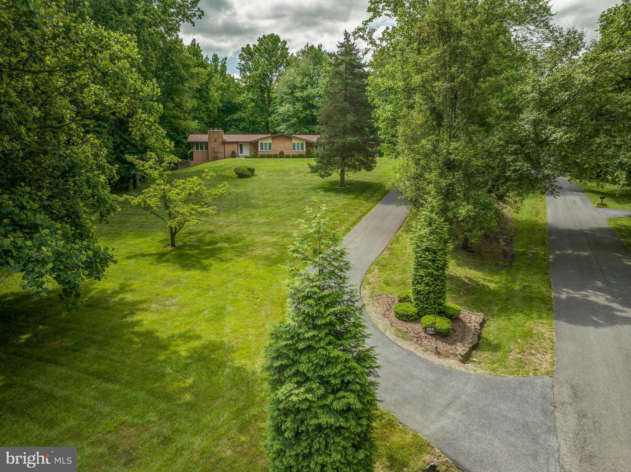 229 King James Road Upper Marlboro, MD 20774 - Photo 4 of 63 View from street