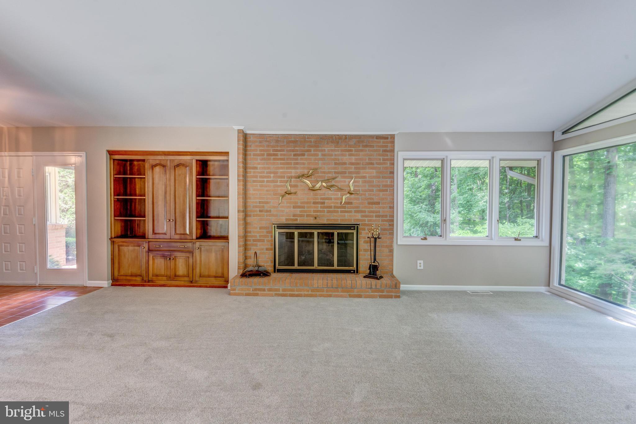229 King James Road Upper Marlboro, MD 20774 - Photo 44 of 63 Fireplace and built ins