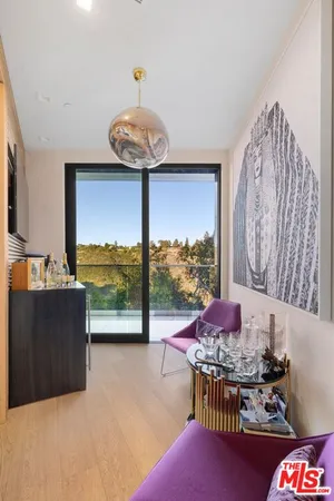$8,750,000 | 976 Bel Air Road, Los Angeles, CA 90077