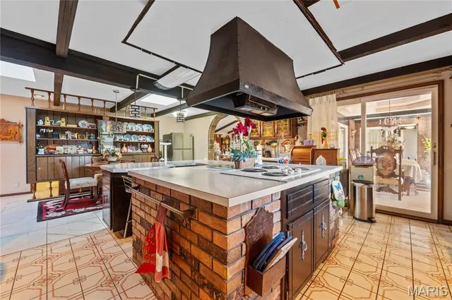 $649,333 | 12746 Rolling Hills Drive, Trenton, IL 62293