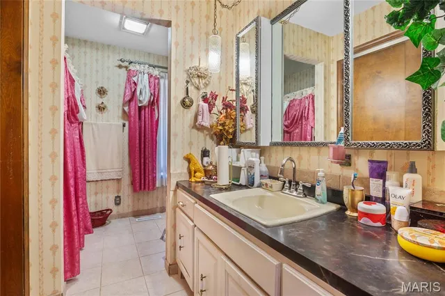 $649,333 | 12746 Rolling Hills Drive, Trenton, IL 62293