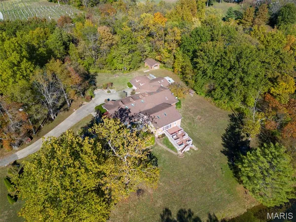 $649,333 | 12746 Rolling Hills Drive, Trenton, IL 62293