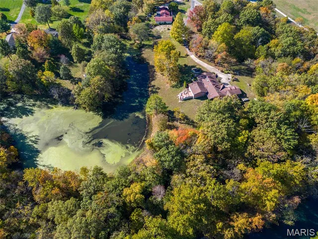 $649,333 | 12746 Rolling Hills Drive, Trenton, IL 62293