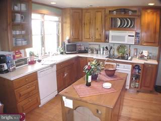2013 Coldstream Road Phoenixville, PA 19460 - Photo 2 of 6 Gallery Image 2