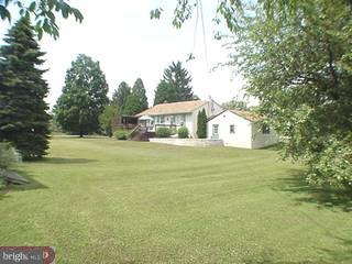 2013 Coldstream Road Phoenixville, PA 19460 - Photo 4 of 6 Gallery Image 4