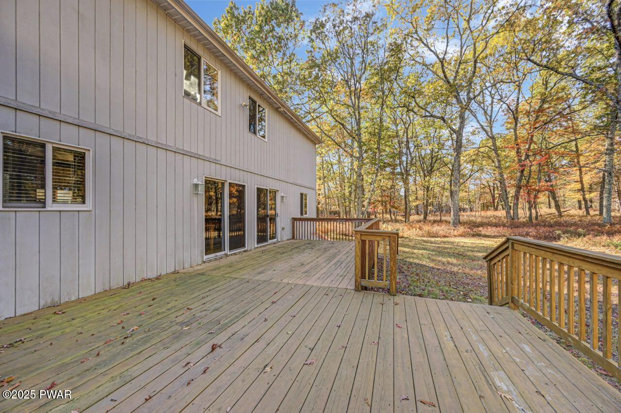 2124 Oaktree Lane Bushkill, PA 18324 - Photo 49 of 53