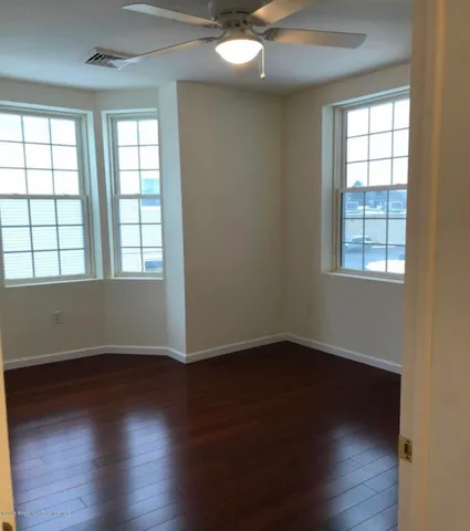 $2,100 | 2027 Green Ridge Street, Dunmore, PA 18512