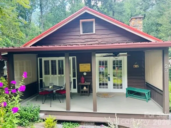 $297,000 | 23 Leatherwood Lane, Hendersonville, NC 28739
