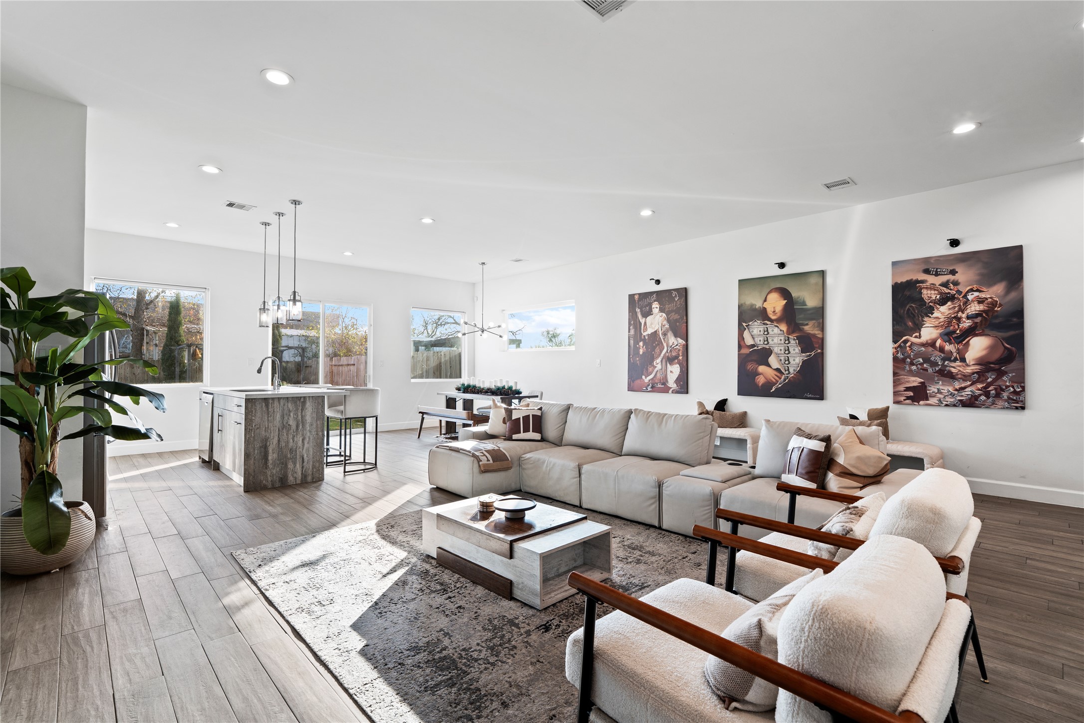 6819 Rocinante Lane Houston, TX 77092 - Photo 4 of 24