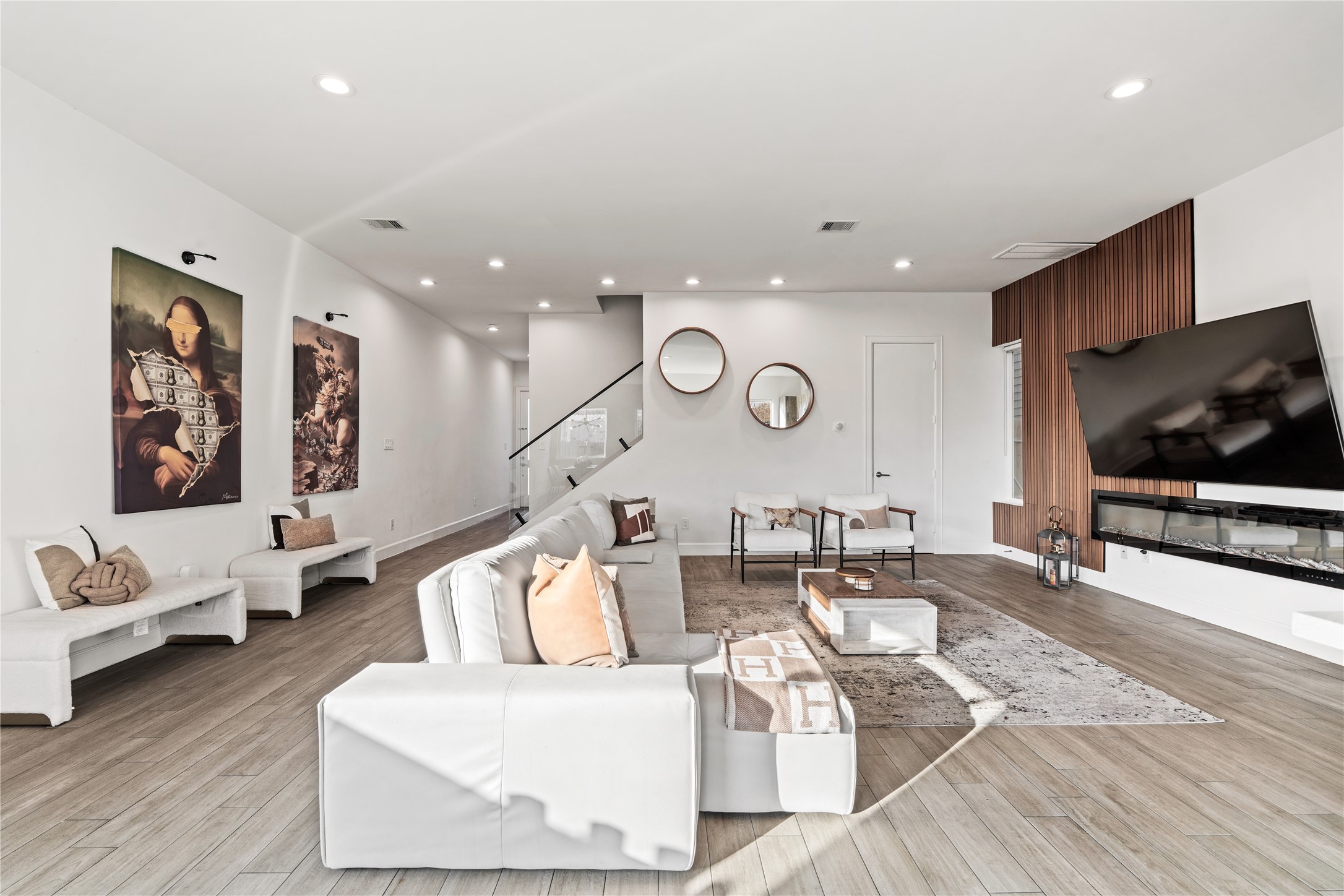 6819 Rocinante Lane Houston, TX 77092 - Photo 5 of 24