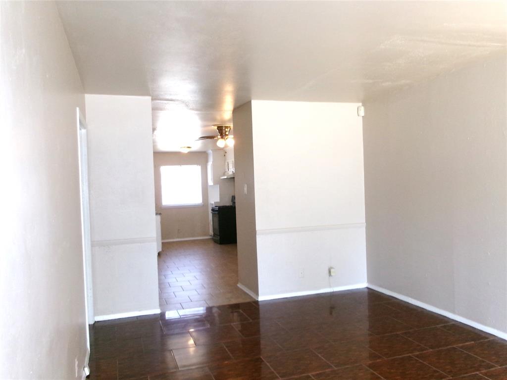 4204 Burke Road Fort Worth, TX 76119 - Photo 9 of 35 Gallery Image 9