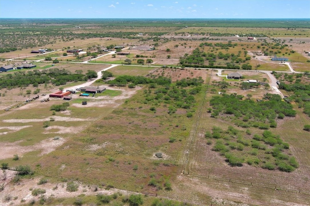253 County Road 222 Orange Grove, TX 78372 - Photo 18 of 22 a view of city and ocean