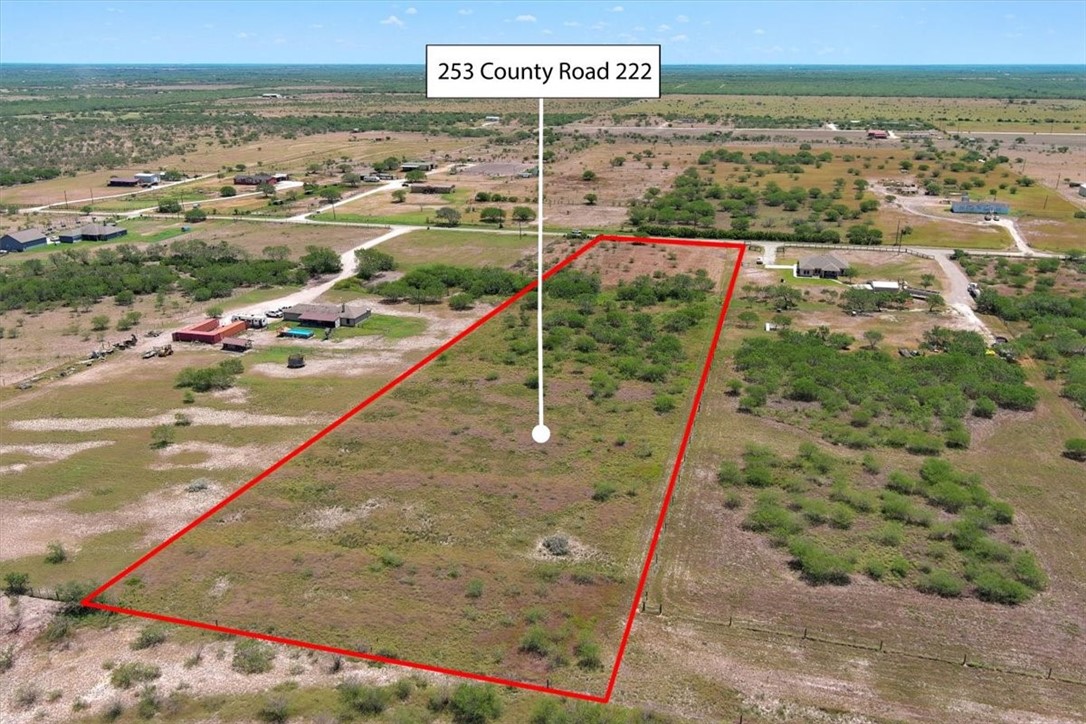 253 County Road 222 Orange Grove, TX 78372 - Photo 19 of 22 a view of a city
