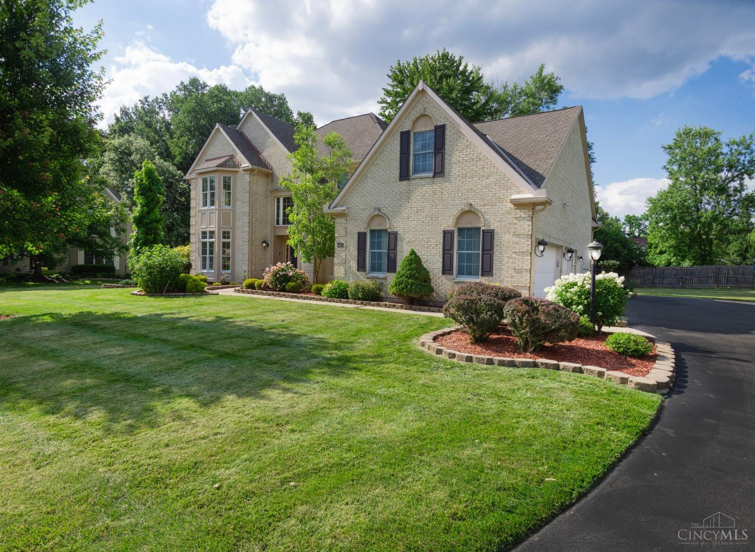 9969 Humphrey Road Cincinnati, OH 45242 - Photo 2 of 69