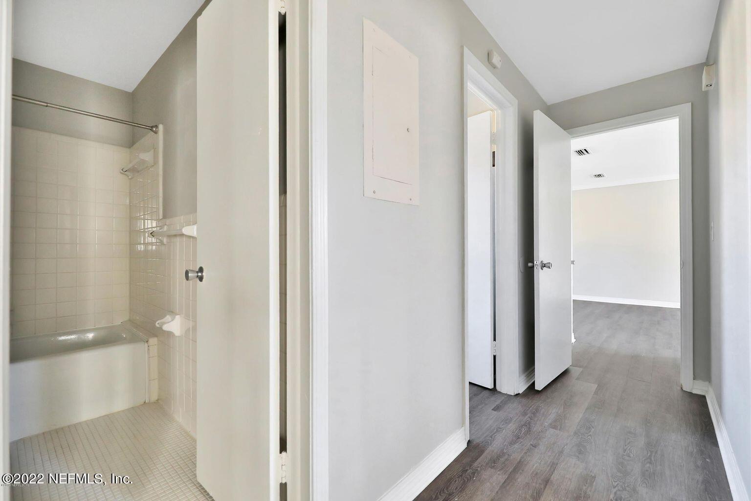 7346 El Barco Road, Unit 8 Jacksonville, FL 32216 - Photo 11 of 18 00011