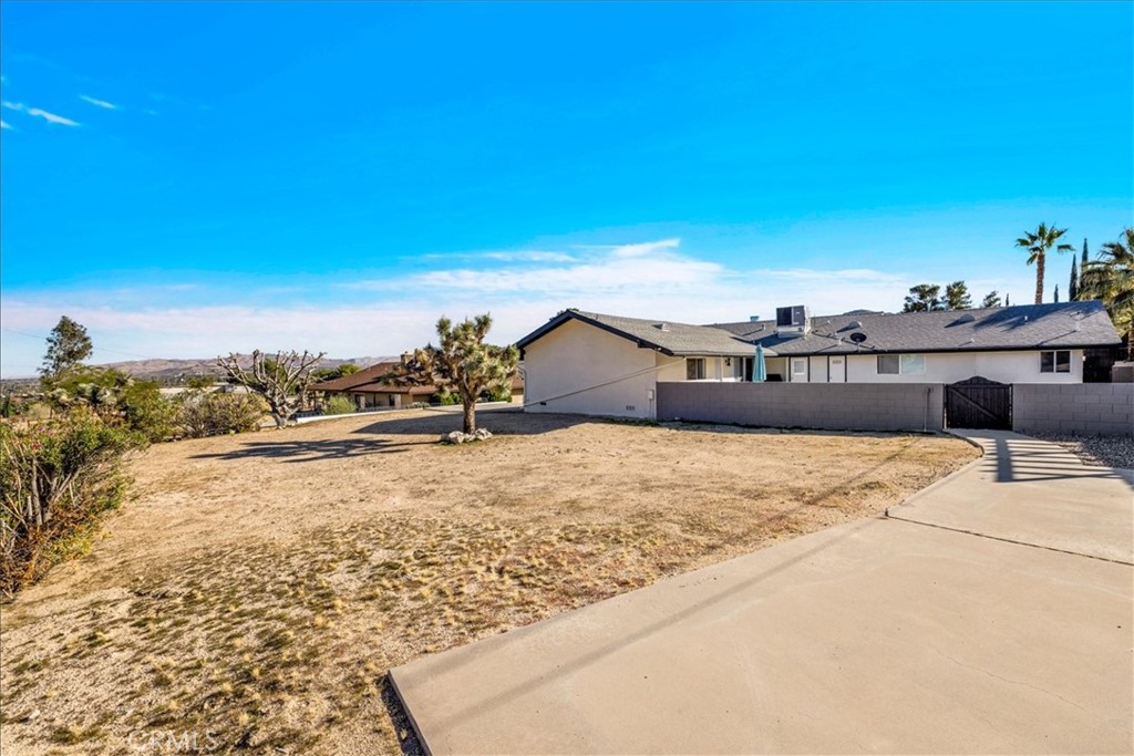 7429 Cardillo Trail Yucca Valley, CA 92284 - Photo 38 of 53