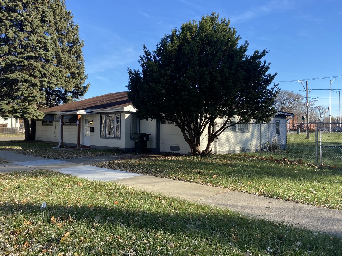 2019 170th Street Hazel Crest, IL 60429 - Photo 1 of 1 a view of a house with a yard