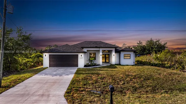 $2,500 | 2709 58th Street West, Lehigh Acres, FL 33971