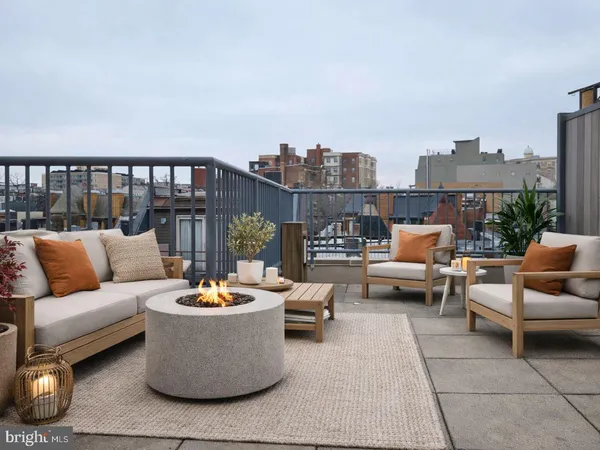 $5,250 | 2328 Champlain Street Northwest, Unit 409, Washington, DC 20009
