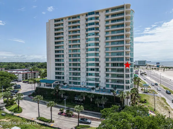 $479,000 | 2060 Beach Boulevard, Unit 504, Biloxi, MS 39531