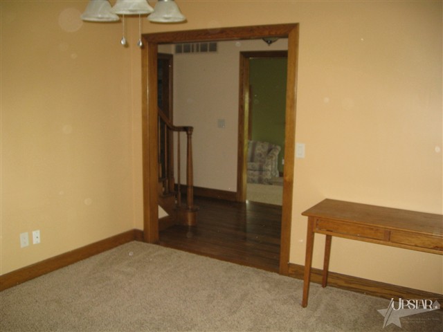 8205 Maples Road Fort Wayne, IN 46816 - Photo 10 of 16