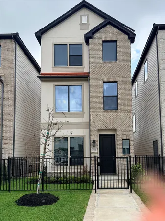 $488,000 | 2507 Grey Willow Trail, Houston, TX 77077