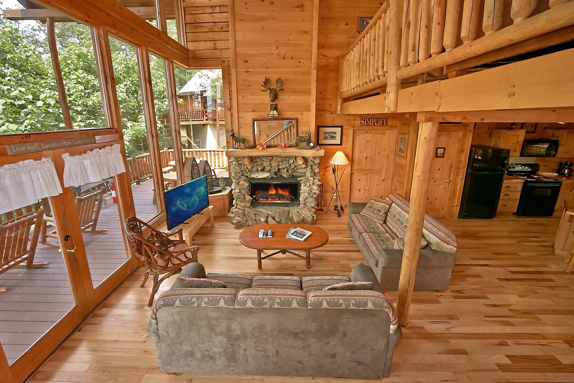 3528 Carsons Ridge Way Sevierville, TN 37862 - Photo 14 of 28 Living Room