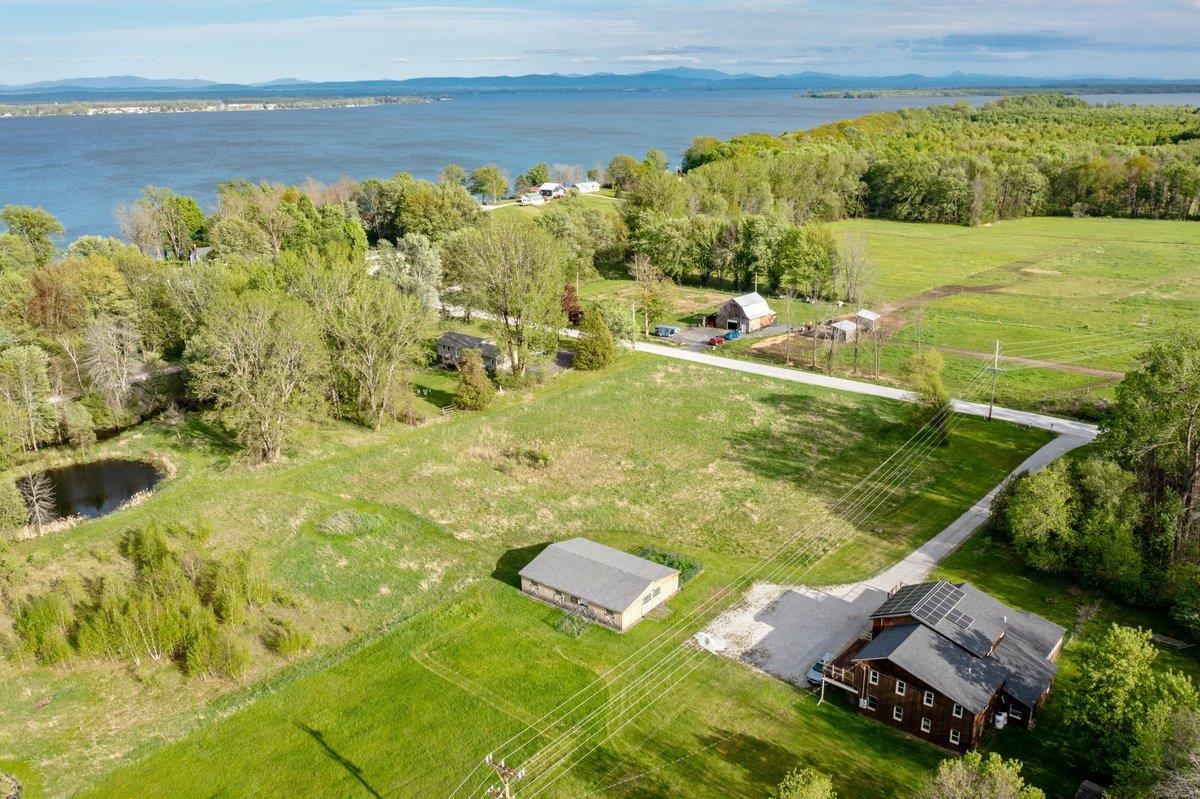 95 Center Bay Road Alburgh, VT 05440 - Photo 4 of 42