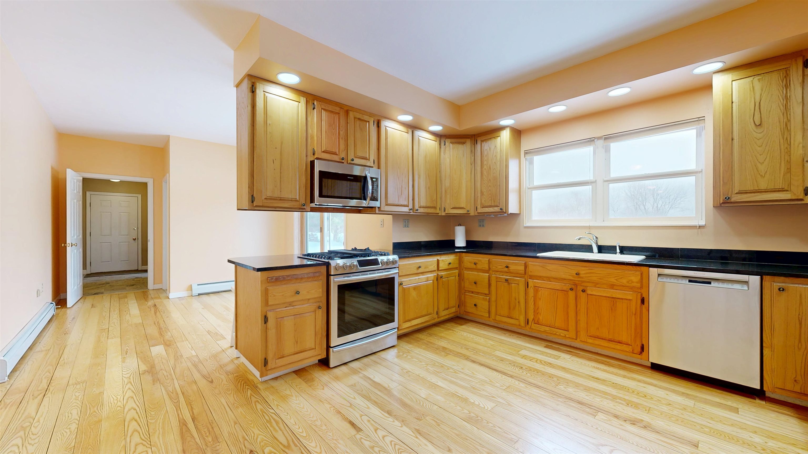 342 Sunrise Drive Huntington, VT 05462 - Photo 5 of 44