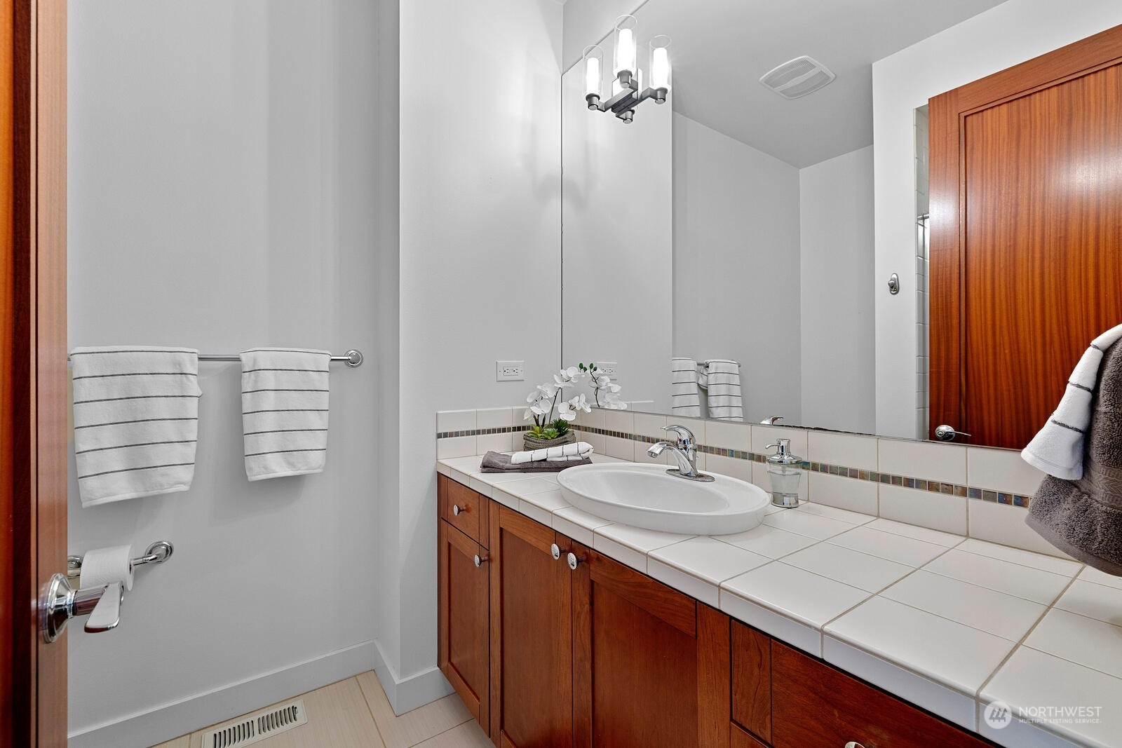 1003 North 41st Place Renton, WA 98056 - Photo 26 of 40 Gallery Image 26