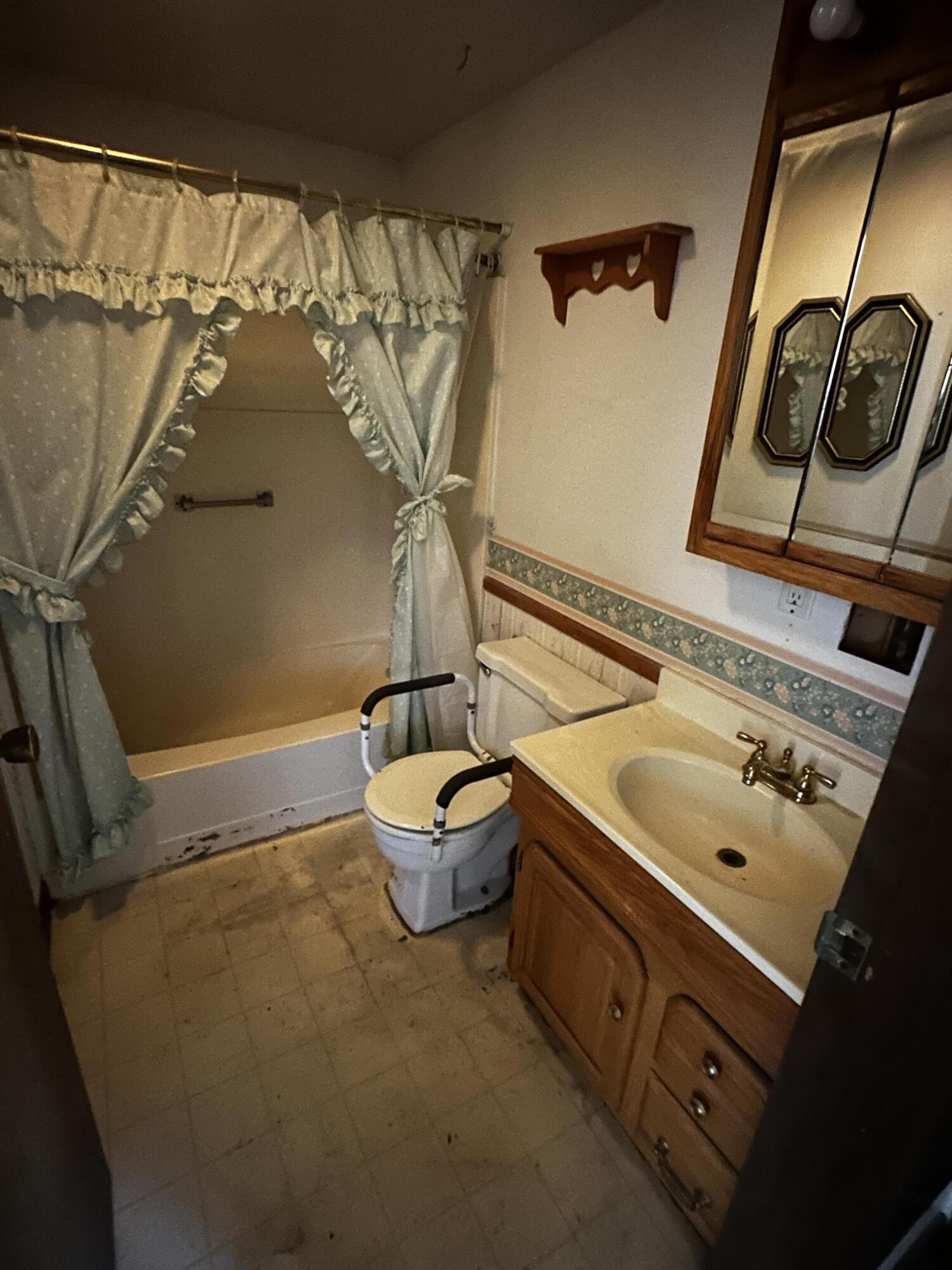 5 Manchester Court Presque Isle, ME 04769 - Photo 11 of 41 IMG_3831