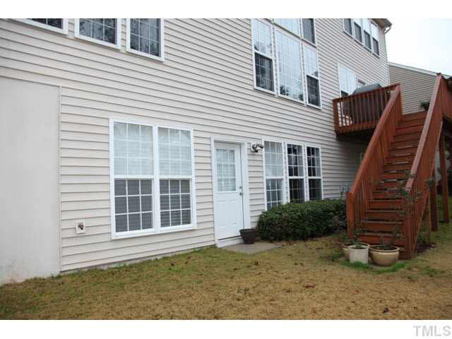 8124 Sommerwell Street Raleigh, NC 27613 - Photo 21 of 23 Exterior Back